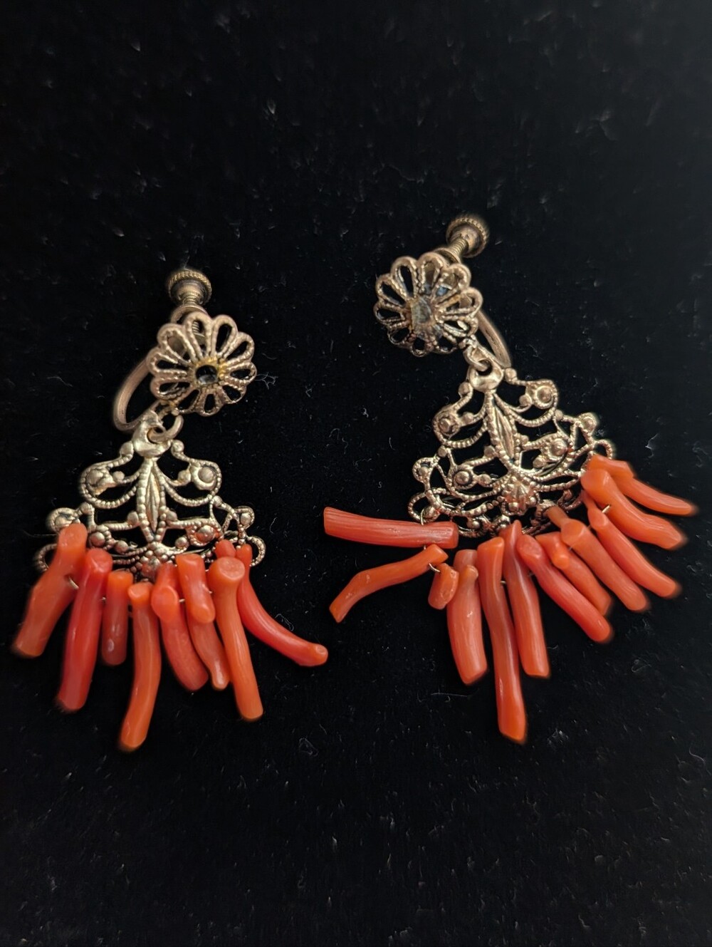 Antique Victorian Gold Tone Coral Filigree Lavalier Screw Back Dangle Earrings
